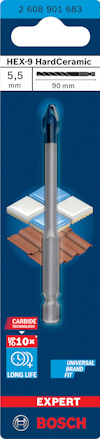 Förpackning med Bosch HEX-9 borr för hård keramik, 5,5 mm x 90 mm, med tegelliknande bakgrund.