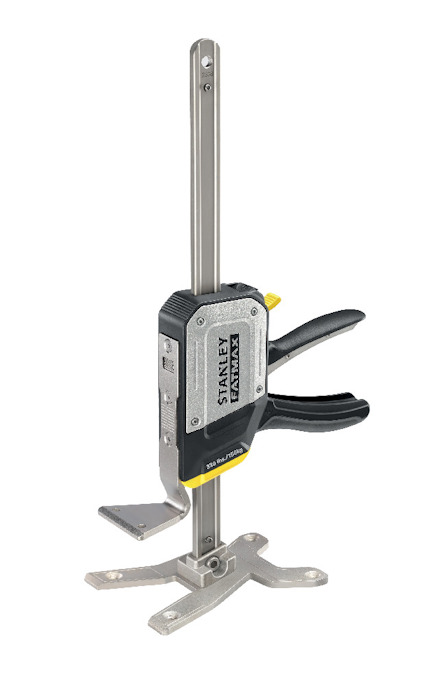 Metalliskt verktyg med handtag och justerbar fot, märkt med "STANLEY FATMAX".